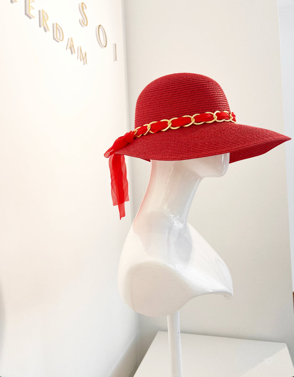 Hat red x Chain