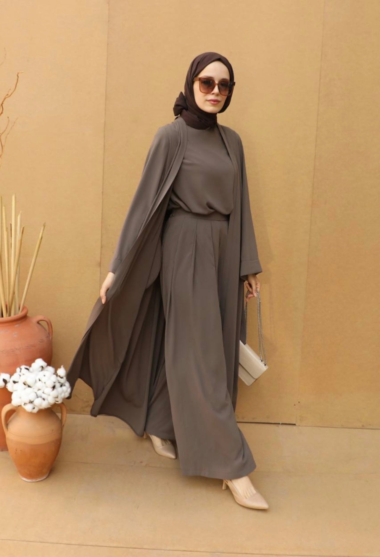 Abaya three piece Taupe