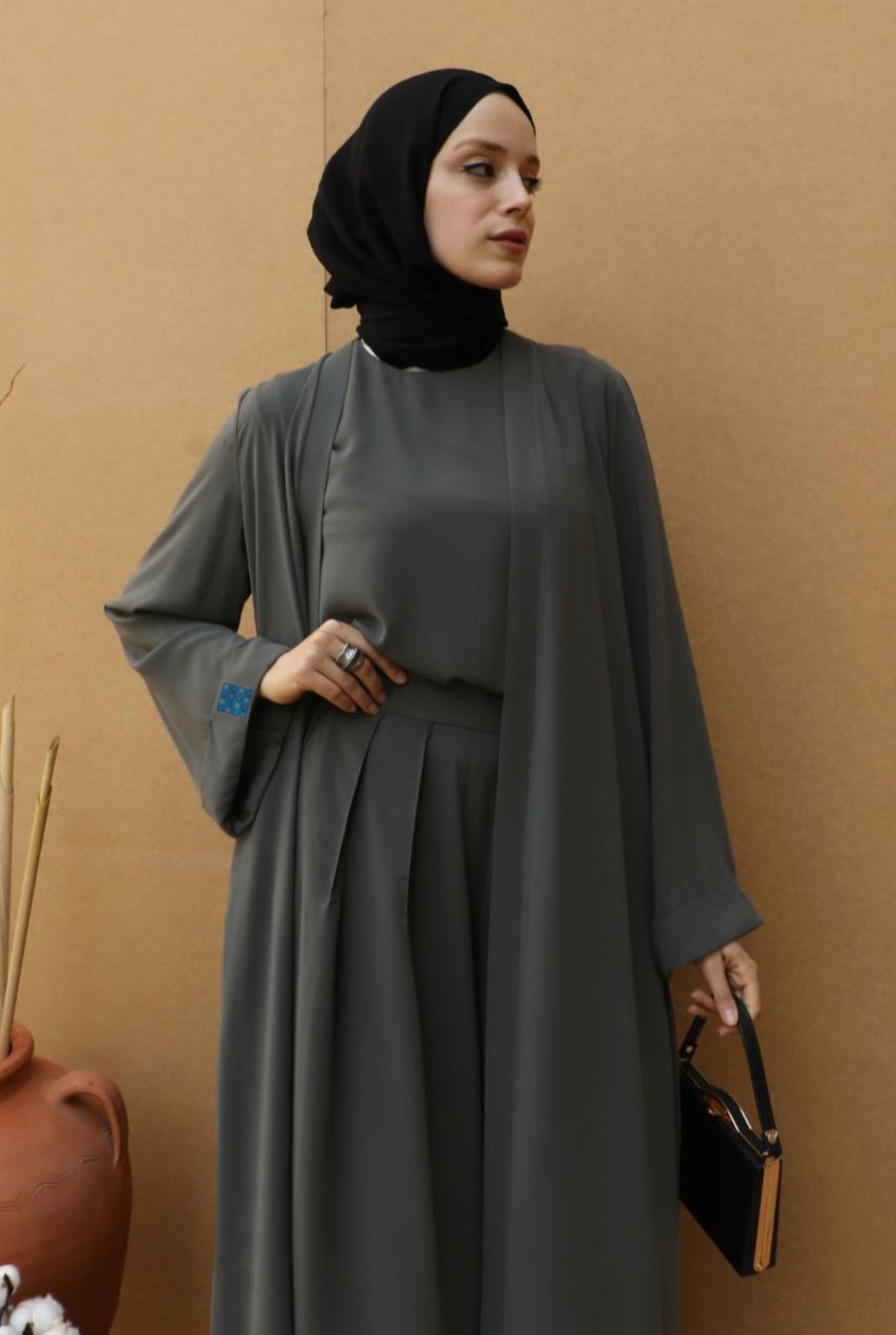 Abaya three piece anthracite