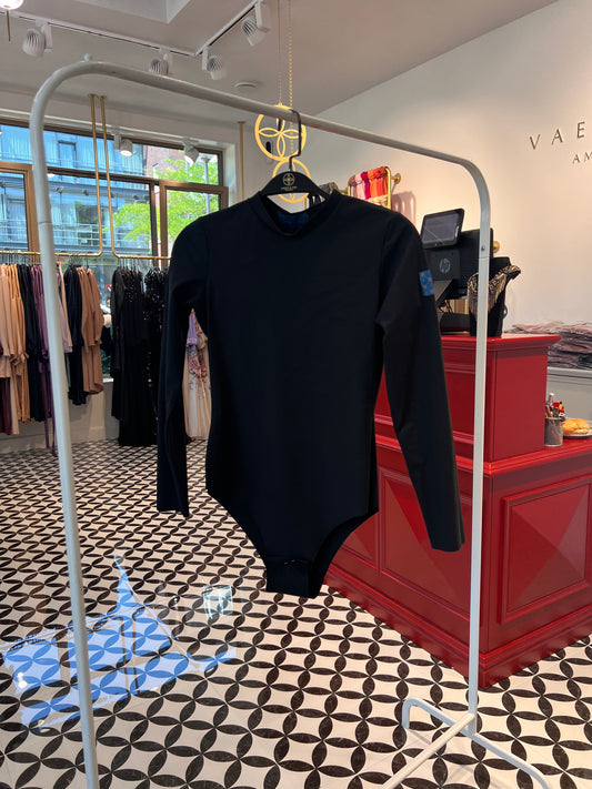 Roaa body black