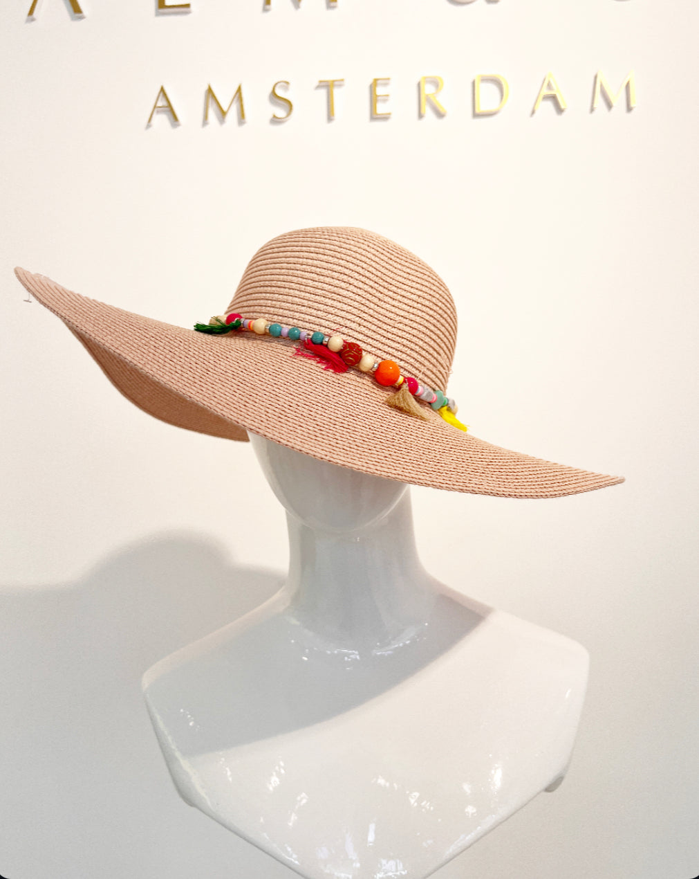 Hat powder pink X beads