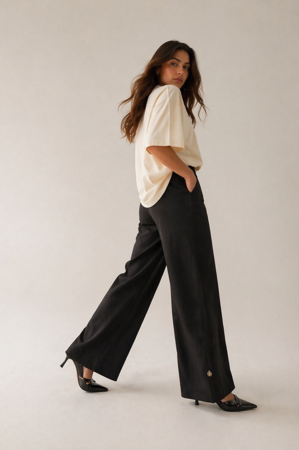 Wide-leg trousers- Black