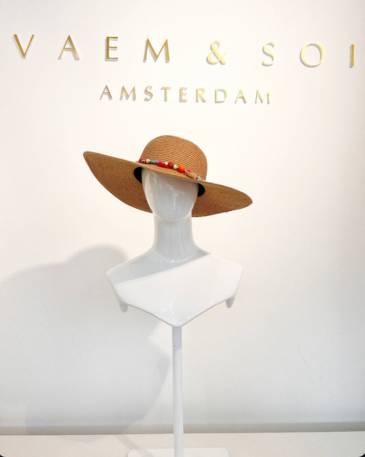 Hat camel X beads